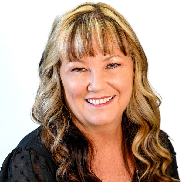 Shannon_Kitchens_1x1